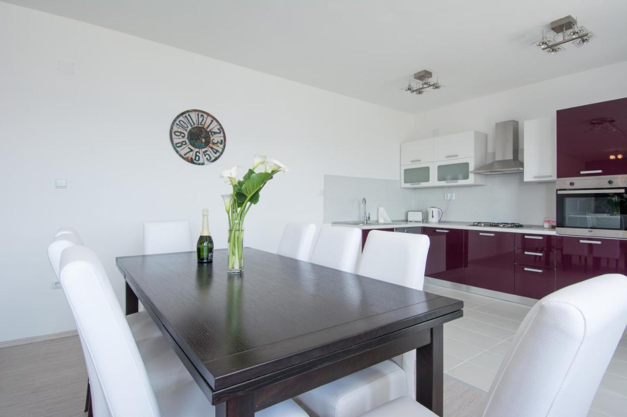 Lux Apartman S Pogledom Na More Trogir Dış mekan fotoğraf