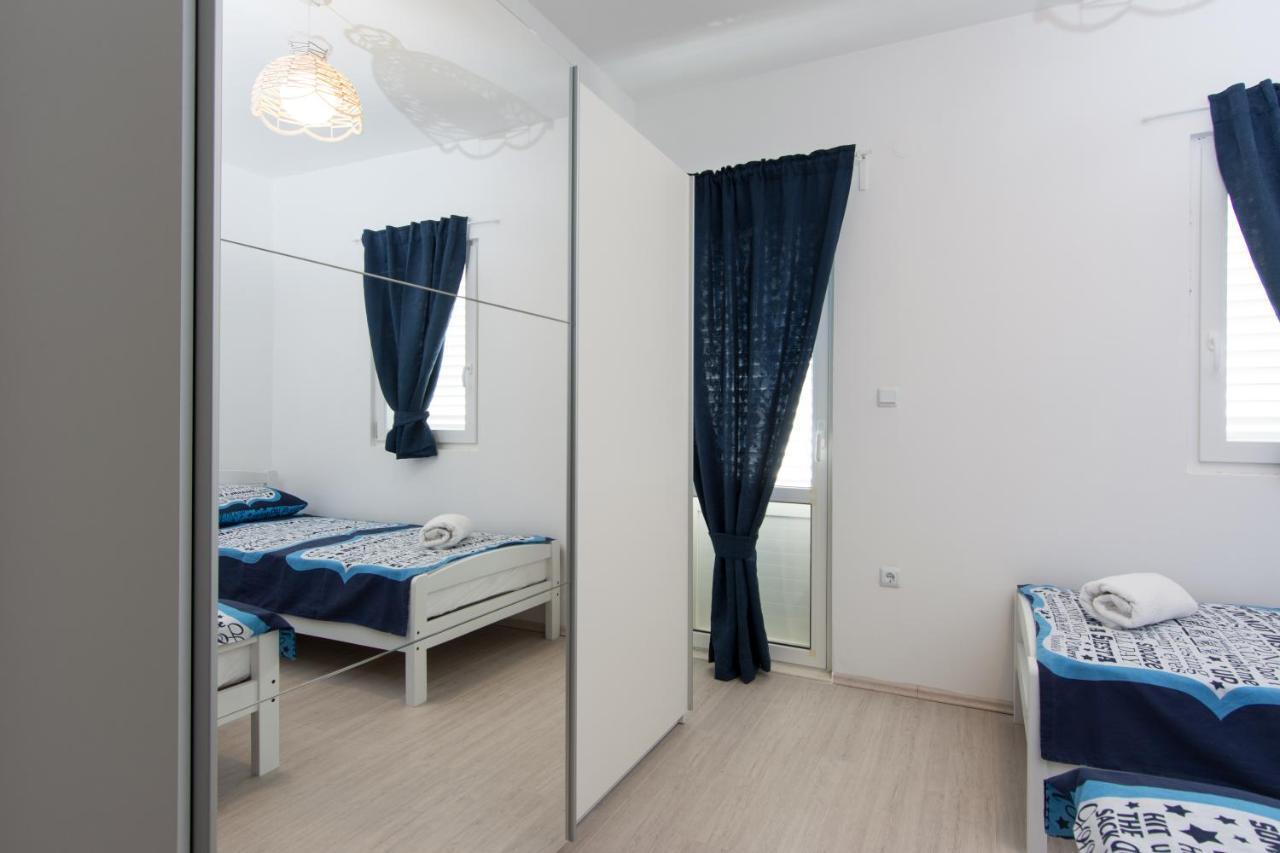 Lux Apartman S Pogledom Na More Trogir Dış mekan fotoğraf