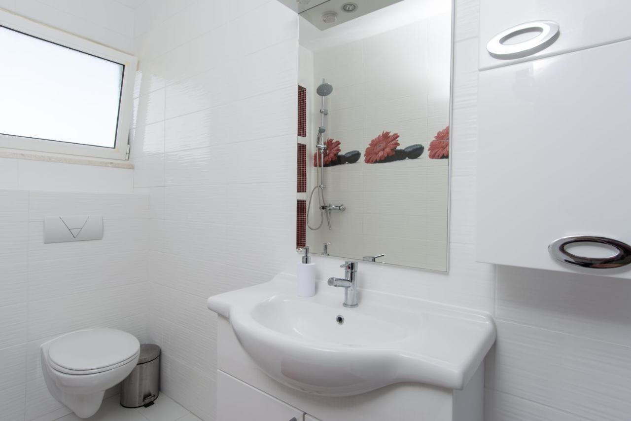 Lux Apartman S Pogledom Na More Trogir Dış mekan fotoğraf
