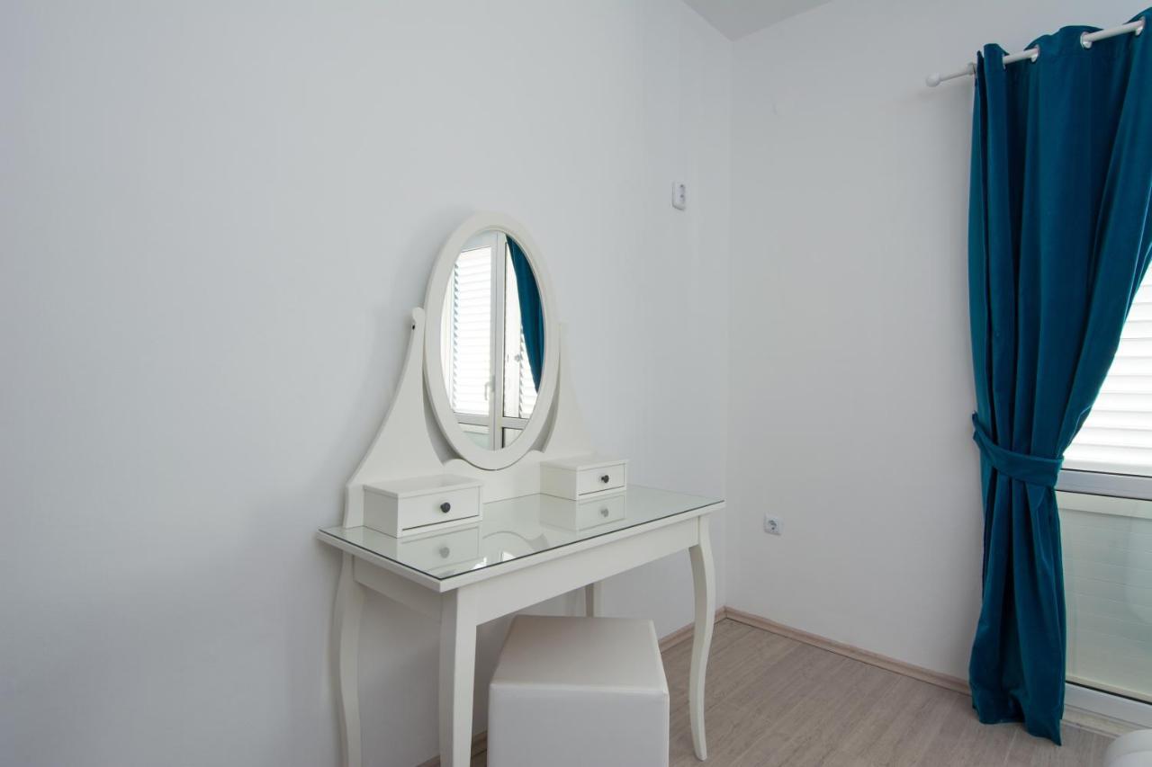 Lux Apartman S Pogledom Na More Trogir Dış mekan fotoğraf